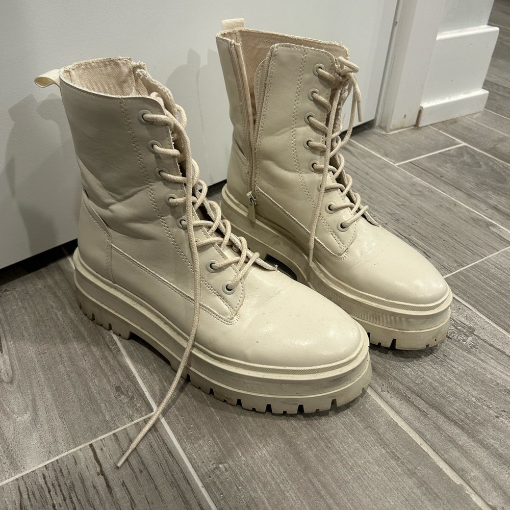 Light Beige Combat Boots with Chunky Sole and Lace-Up Design